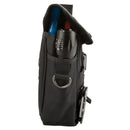 Borsa porta attrezzi da cintura setwear tool pouch chiusa vista laterale con utensili una torcia nella tasca in primo piano, anello metallico a C